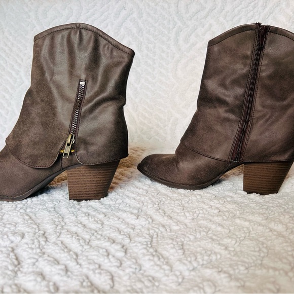 Cottagecore Style Ankle Booties Sz 8.5 - Picture 7 of 12